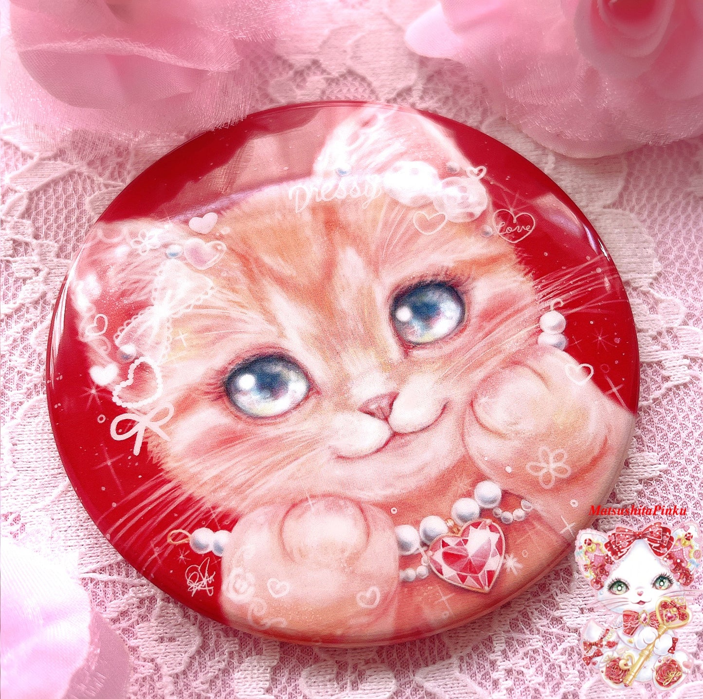 お姫様のたしなみ?鏡をのぞく猫ちゃん?(丸型ミラー)/イラストレーター松下ぴんく