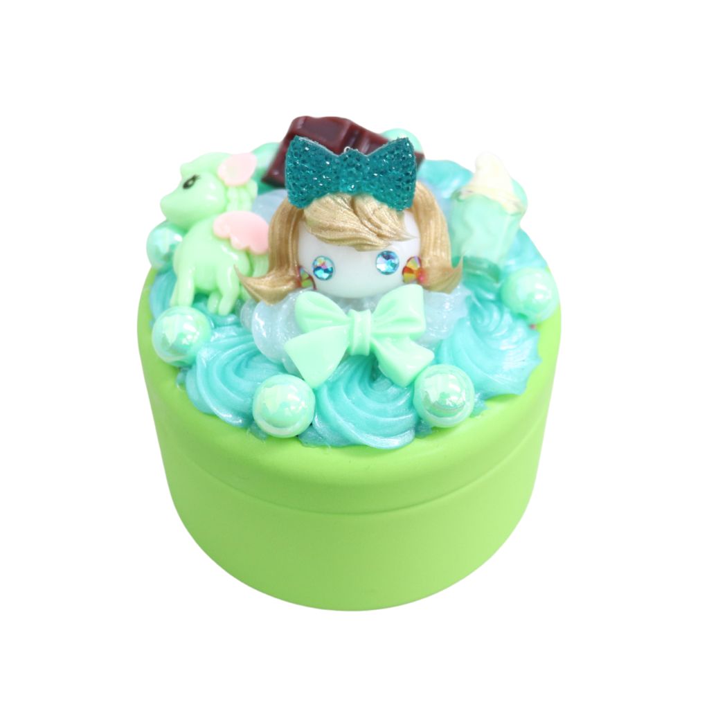 おかあしゃんの気まぐれ宝箱3000円 デコ缶