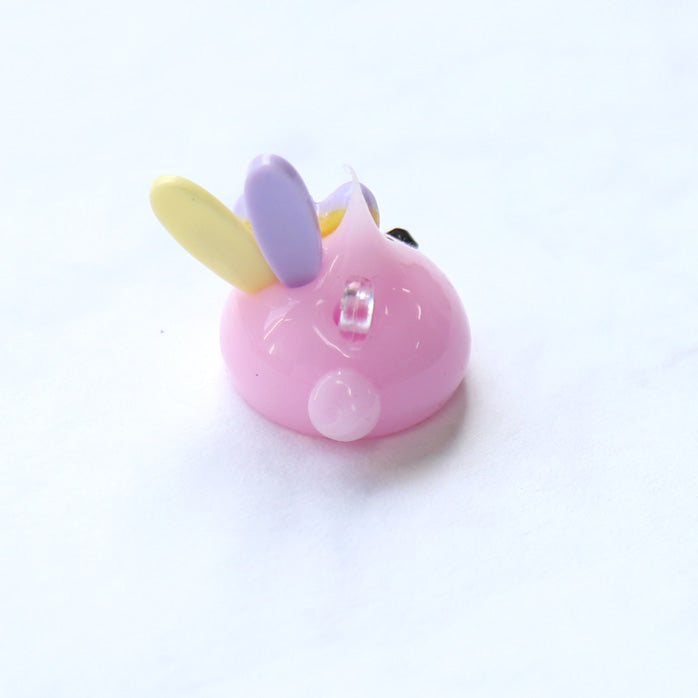 イースターをお祝いするカラフルバニーほっぺちゃん/ストラップ