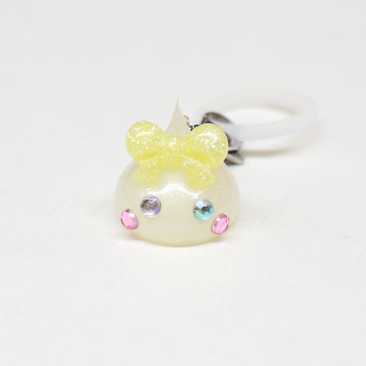 イエローパールほっぺちゃん めじるしチャーム