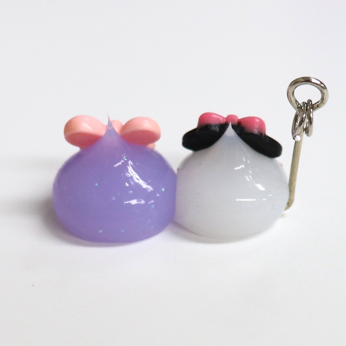八戸限定/手古舞と並んだほっぺちゃんオブジェ