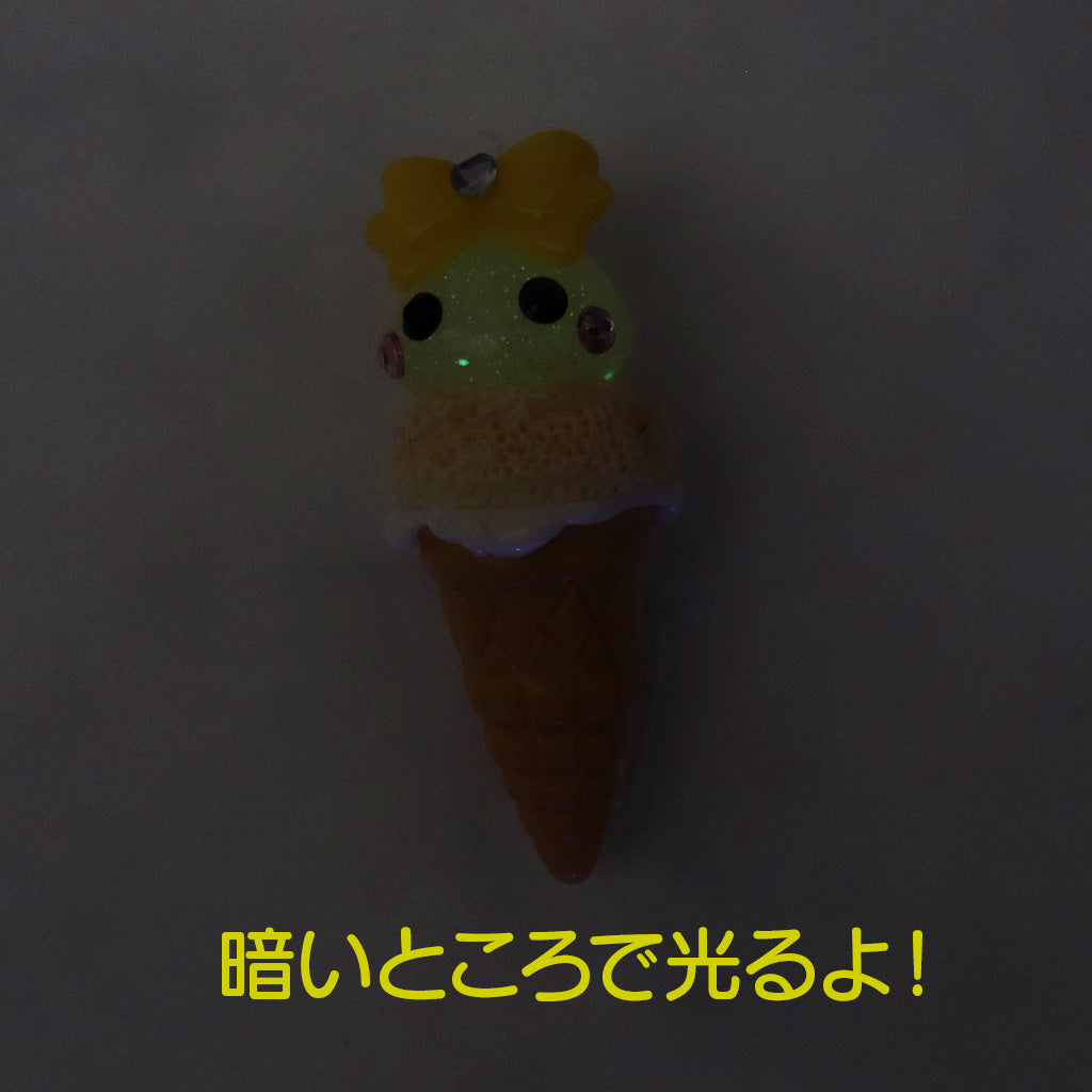 高知限定/アイスクリン風蓄光ほっぺちゃんストラップ