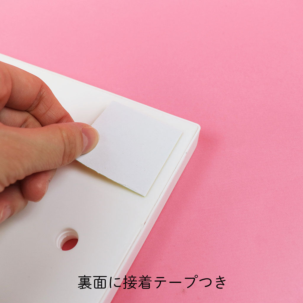ホワイト/スクエアデザインウォールシェルフ