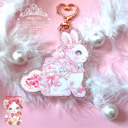 キラキラ夢とラメいっぱい
お姫様のための特別なハートのお守り
(アクリルキーホルダー)バレエの才能の原石に住むうさぎさん