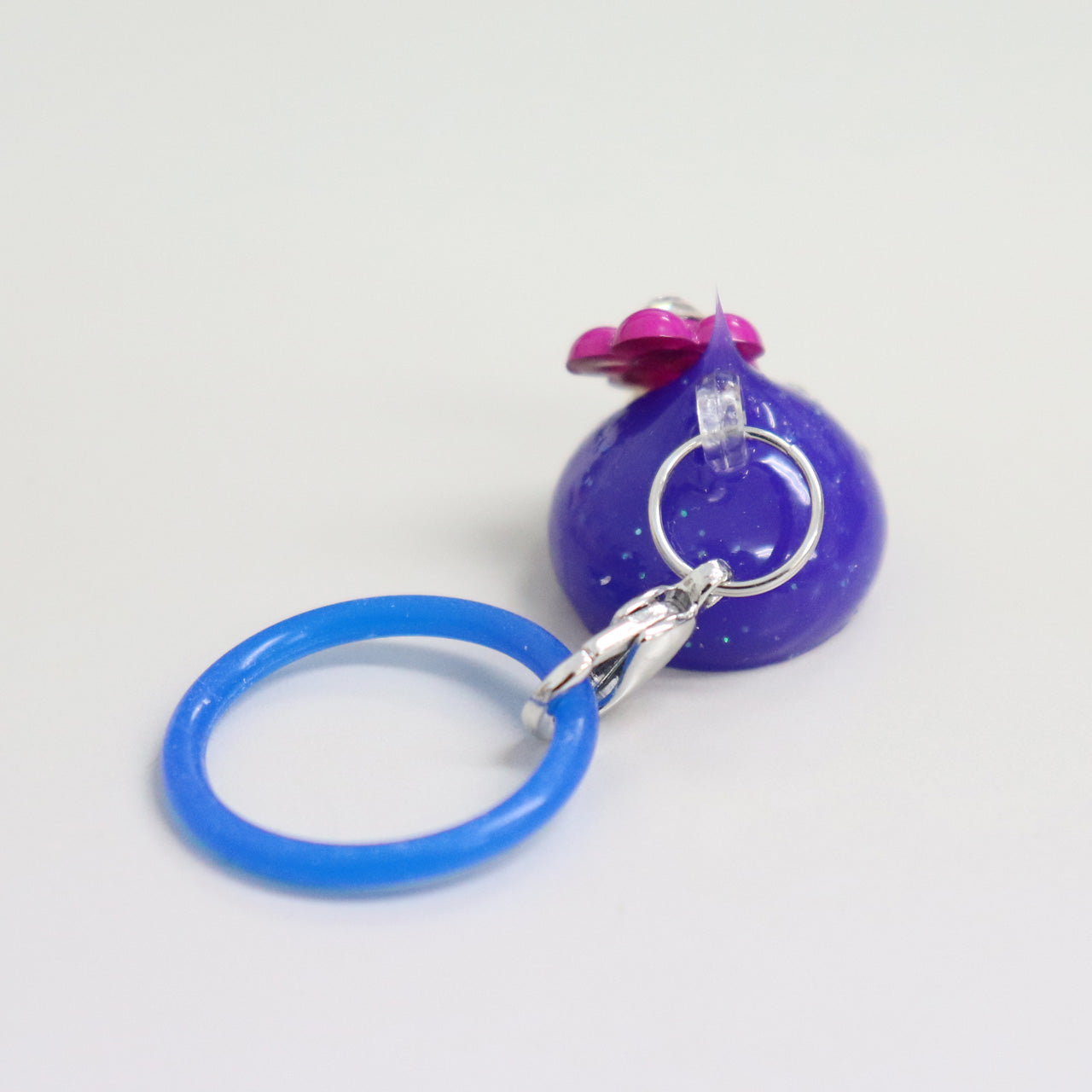 紫／ビビッドカラーほっぺちゃんめじるしキーホルダー – SUNHOSEKI
