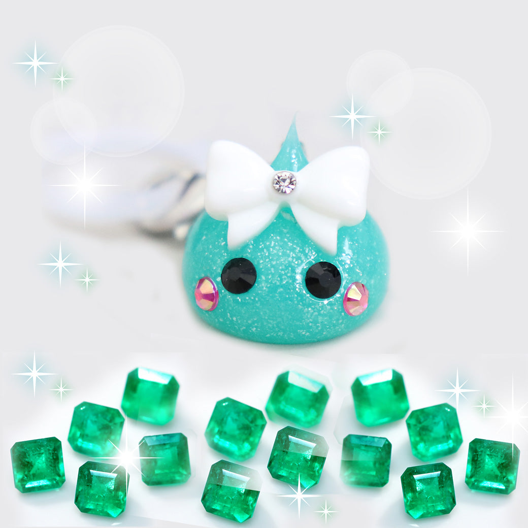 緑ラメ／5月生まれのエメラルドほっぺちゃんめじるしチャーム／誕生石カラー