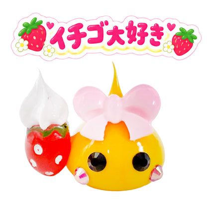 【Hoppe FanClub2号掲載】ホイップいちご＆ほっぺちゃんストラップ