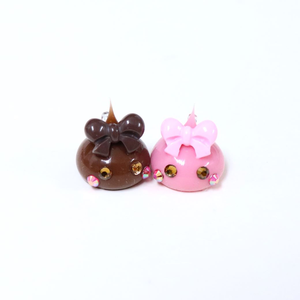 くすみピンクほっぺちゃんめじるしキーホルダー