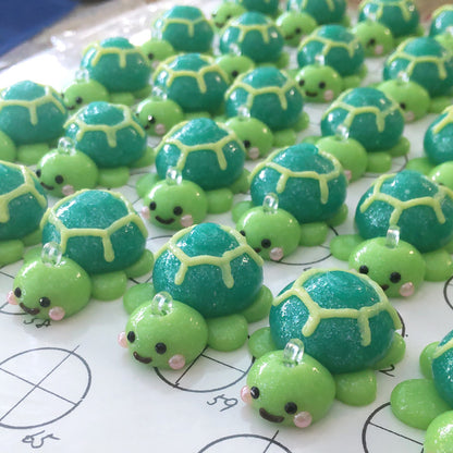 マシュコット　カメ／マシュコットのシリコンストラップ付き