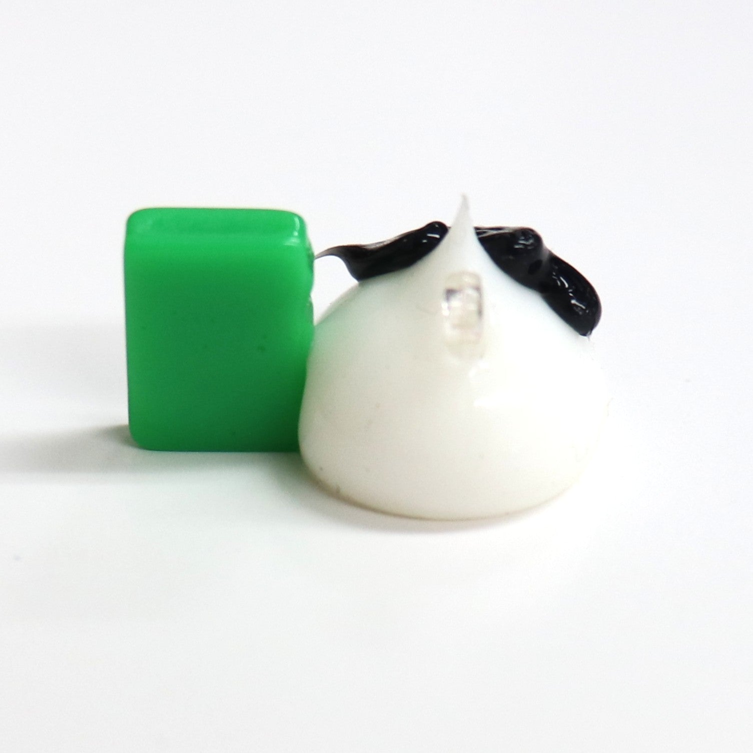 青森限定／太宰治風ほっぺちゃんストラップ – SUNHOSEKI