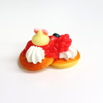 秋田限定／ラズベリーパンケーキのりミニほっぺちゃんオブジェ