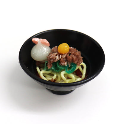 広島限定／汁なし坦々麺乗ミニほっぺちゃんオブジェ