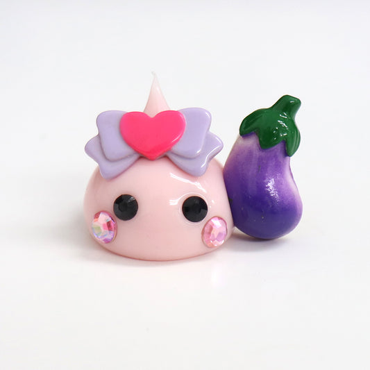 高知限定／ナスをもったデカほっぺちゃんストラップ