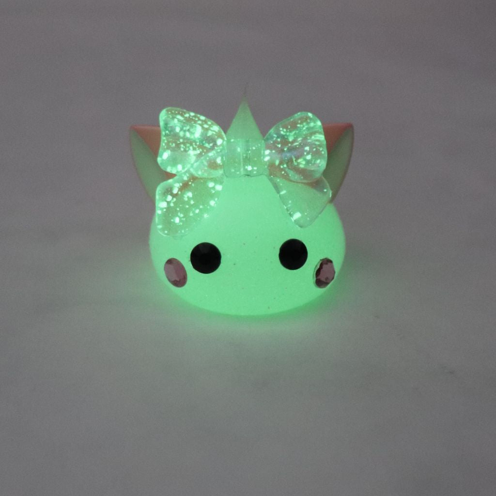 ニャオンカラーメガほっぺちゃん☆蓄光パールキャット オブジェ