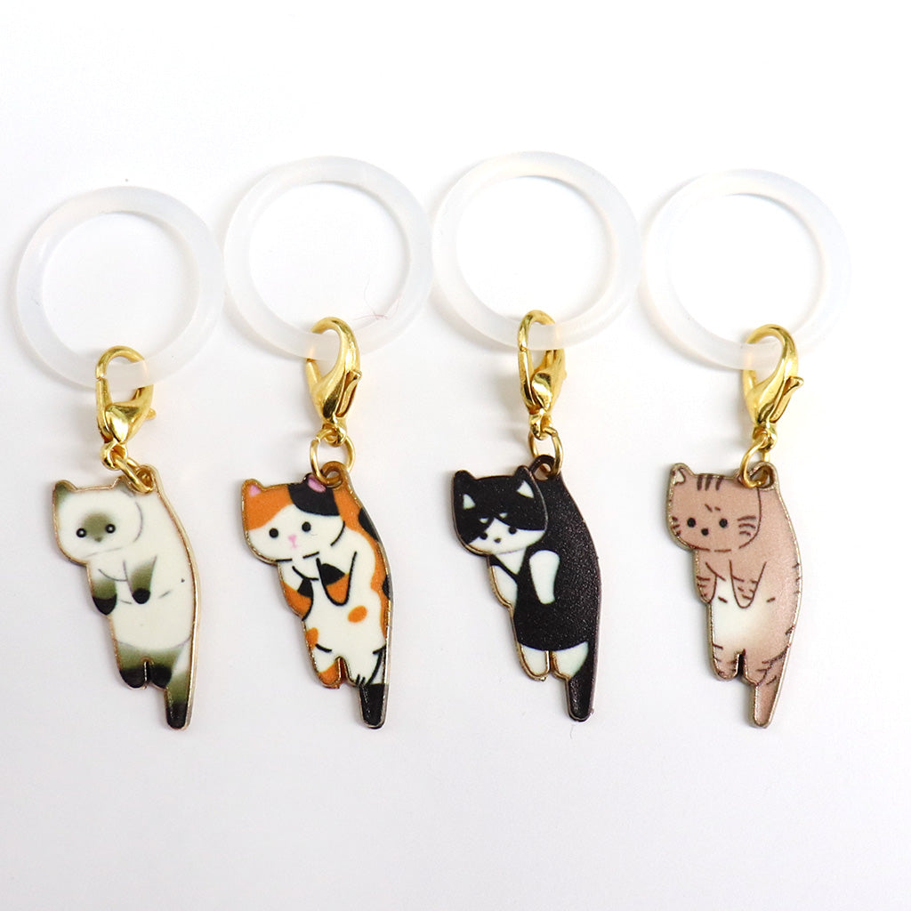 ぶら下がりネコのめじるしチャーム