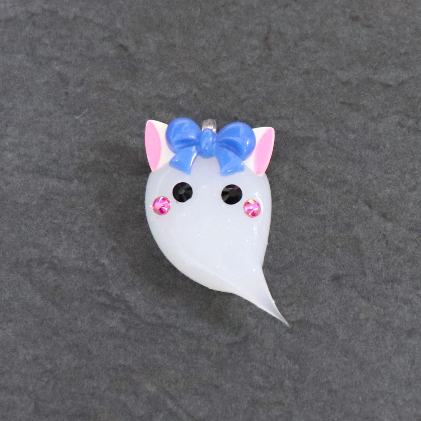 ネコ耳おばけちゃんめじるしキーホルダー