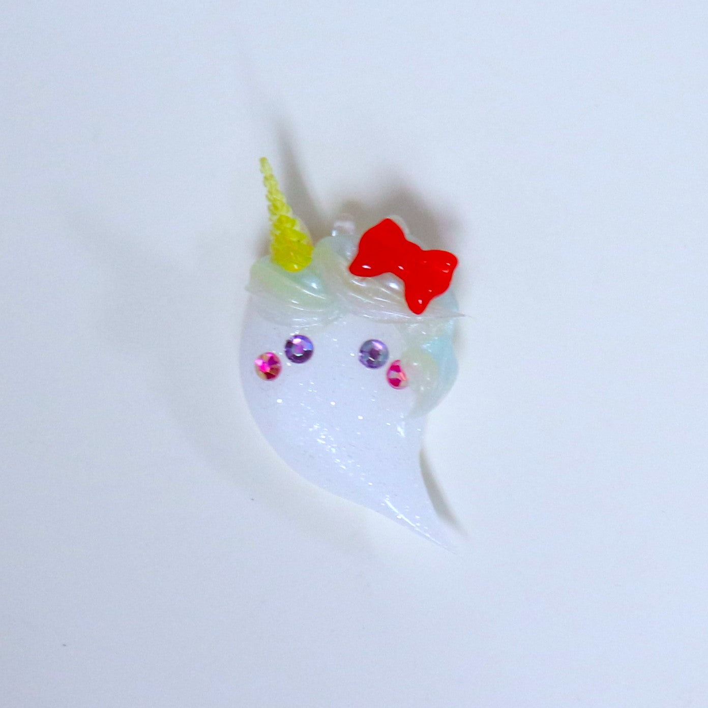 ユニコーンおばけちゃんめじるしキーホルダー – SUNHOSEKI